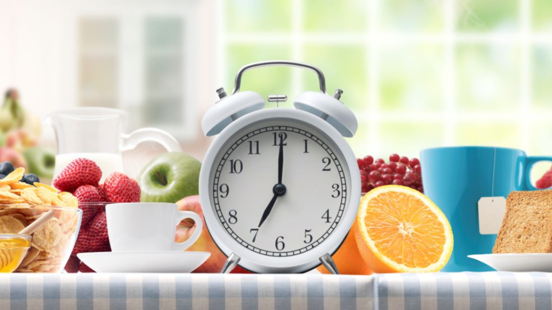 Horario de verano y dieta: ¿Cómo la luz extra altera nuestros hábitos alimenticios?